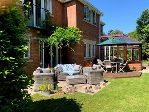 Photo 36- click for photo gallery